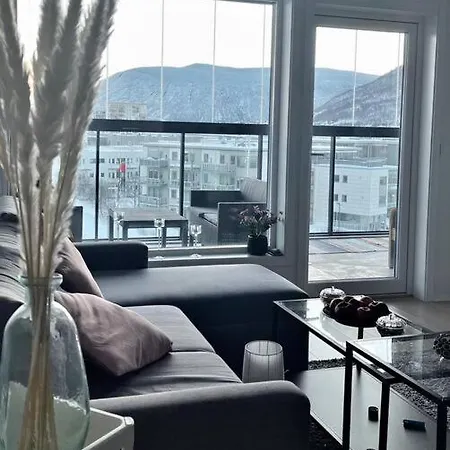 New Magnificent View Apartment Near The Centre Tromsø Esterno foto