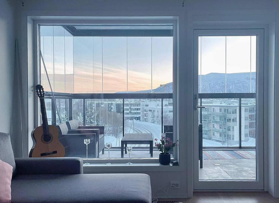 New Magnificent View Near The Centre Apartment Tromso
